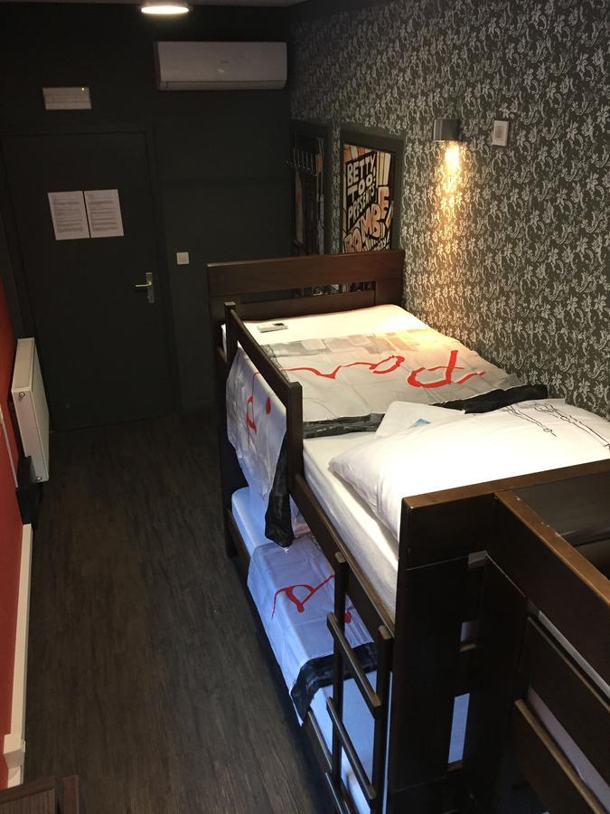 Hostel Paris ザグレブ エクステリア 写真