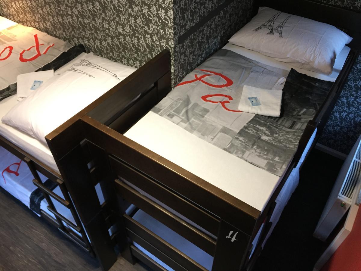Hostel Paris ザグレブ エクステリア 写真