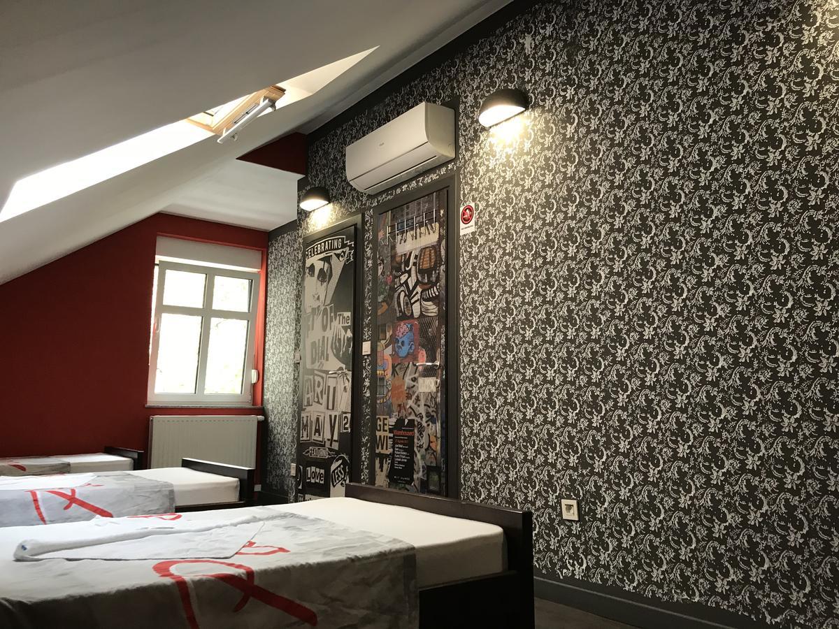 Hostel Paris ザグレブ エクステリア 写真