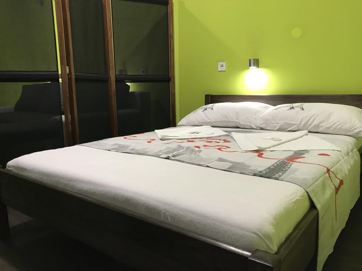 Hostel Paris ザグレブ エクステリア 写真
