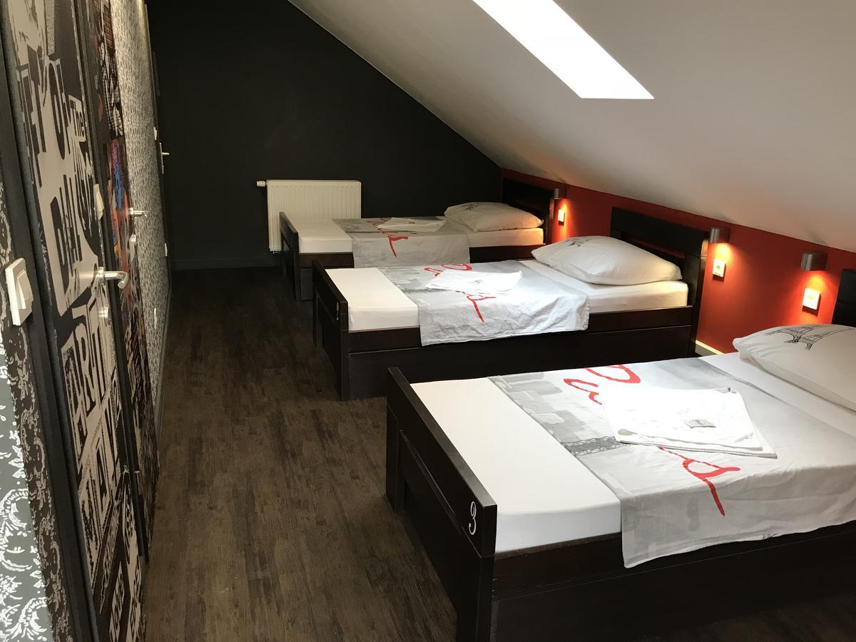 Hostel Paris ザグレブ エクステリア 写真