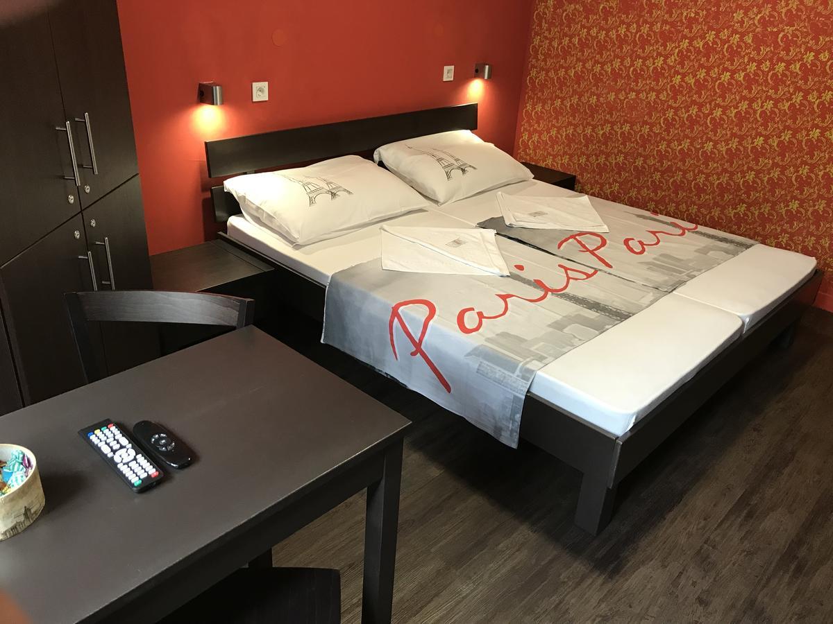 Hostel Paris ザグレブ エクステリア 写真
